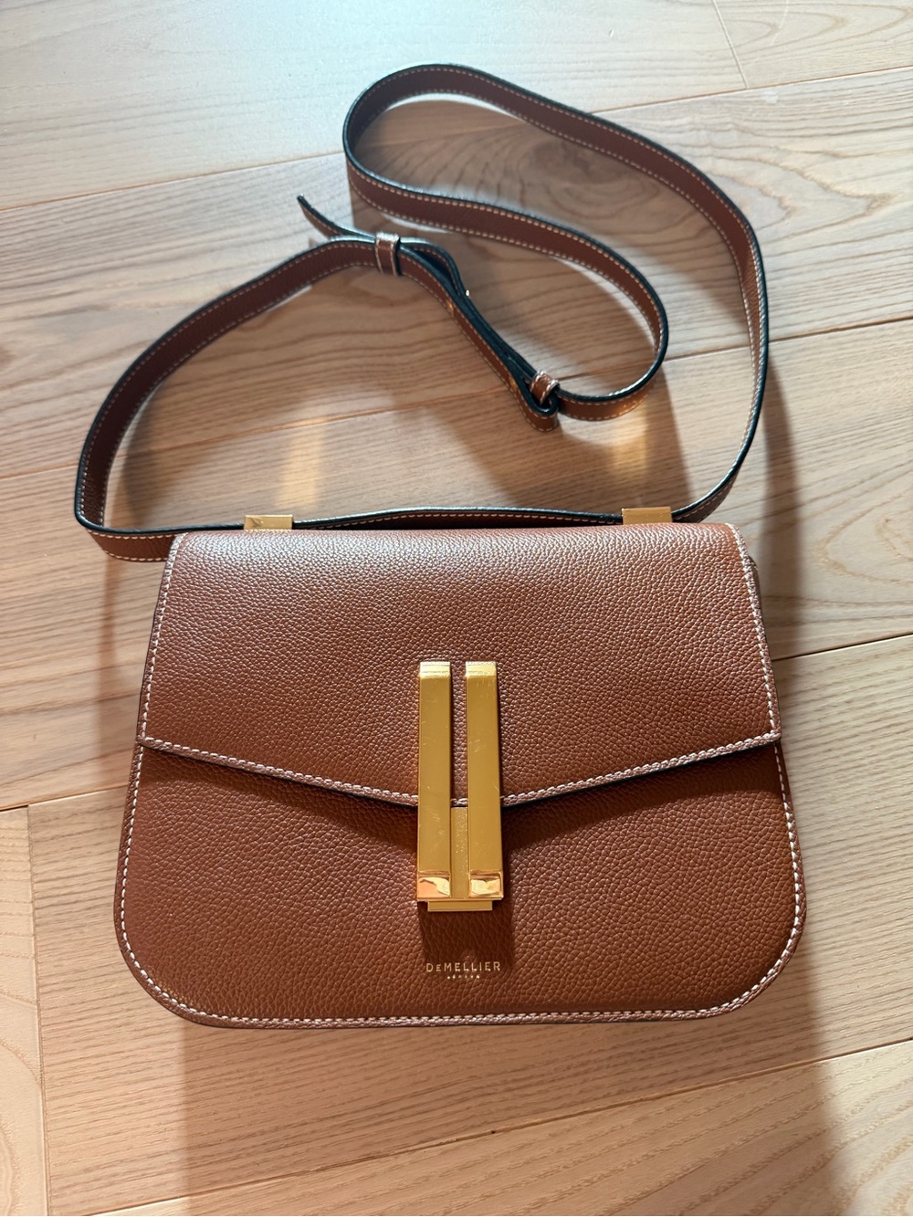 DEMELLIER VANCOUVER TAN SMALL GRAIN STITCHING - Picture 2 of 16